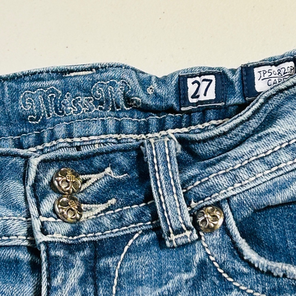 Miss Me Capri Jeans‎ 27 Blue Distressed Rhinestone Wing Flap Pockets Western - Picture 3 of 9
